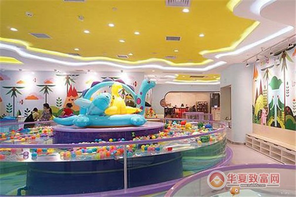 亲贝湾婴儿游泳馆加盟